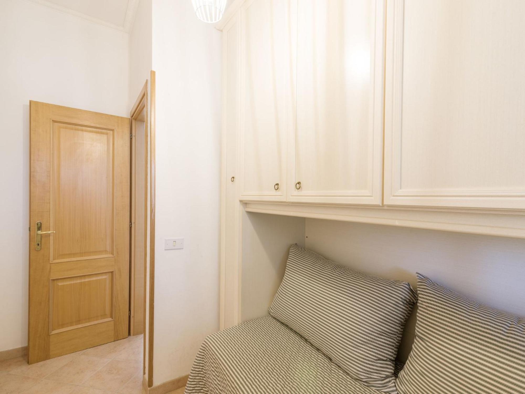 Lungo L'ardeatina By Interhome * Rom